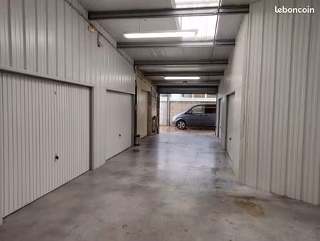 a louer garage 18 m2