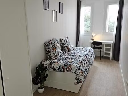 appartement 1 pièce 10 m²