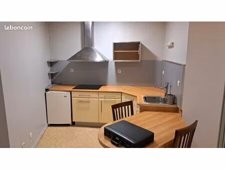 f1 25 m2 430 charges comprises