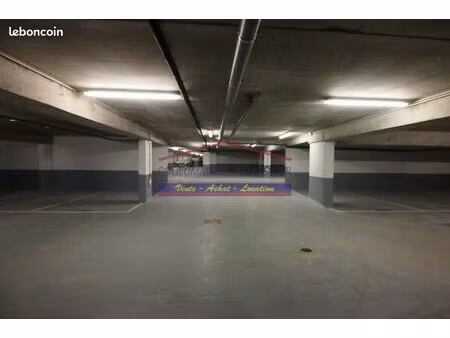 parking/box 13 m² coulommiers