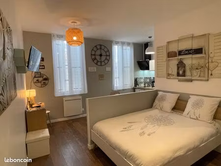 appartement t1 - studio 2ème étage │ centre-ville  au calme  très propre  proche parkings