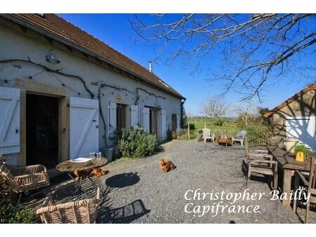 jolie longère rénovée  dans un hameau calme