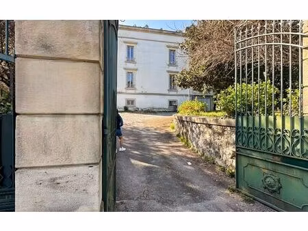 location appartement  m² t-4 à vals-les-bains  1 200 €