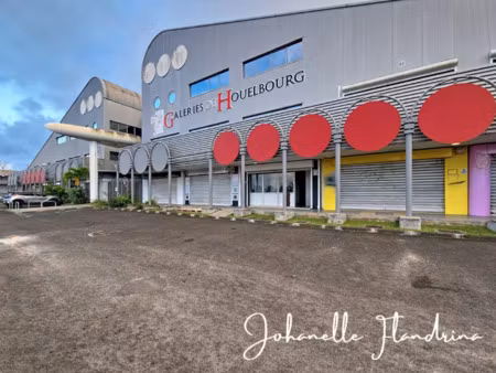 local professionnel à louer baie mahault 1 pièce(s) 69m2 1 816€/mois ht/hc