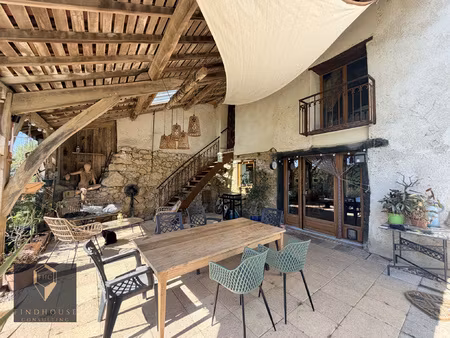 maison t7 - 347 m2 - jardin - bois - dépendances