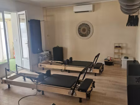 location local commercial  80.00m²  toulon