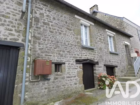 maison de village à le horps (53640)