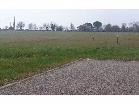 terrain constructible viabilisé à vendre