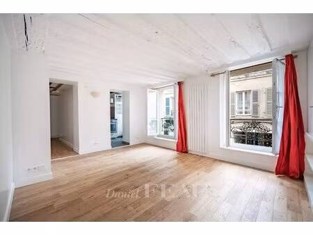 saint-germain-en-laye. hyper centre  2 pièces à vendre