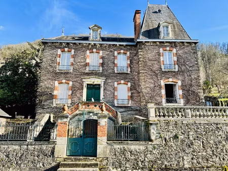 maison de maître 7 pièces - ambeyrac