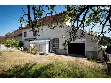 maison avec travaux – habitable immédiatement – hameau calme