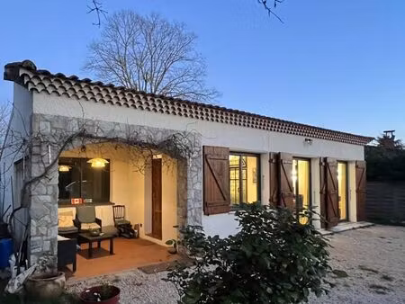 villa 3 pièces 97 m²