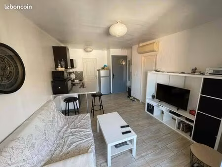 t2 dernier étage  37m2 meublé