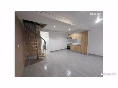 appartement t2 rénové casteljaloux centre