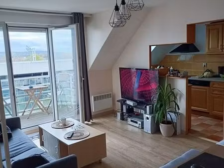 appartement 3 pièces – 60 m² – box & cave – au pied de la gare