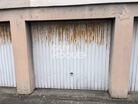 location garage box et parking à brest (29200) : à louer / brest