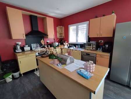 maison de 128 m² à pouzols