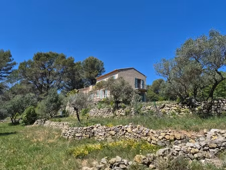 maison 8 pièces - 198 m²