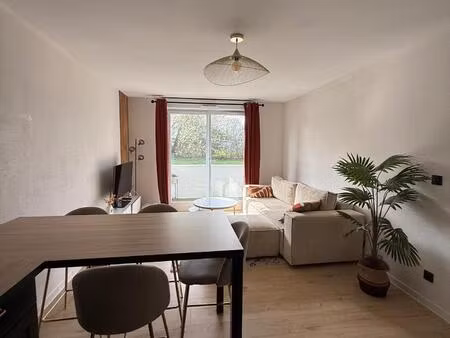 résidence sécurisée avec piscine