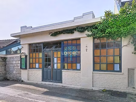 local commercial luzarches 25 m2