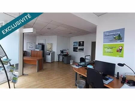 local commercial de 150m² avec vitrine