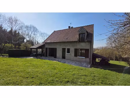 maison sur terrain de 5780m2