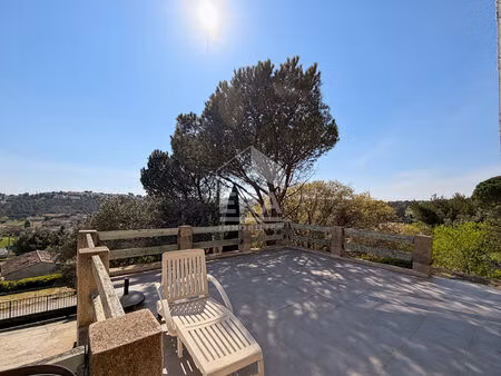 les pennes mirabeau - exclusivite - maison t7 de 157m2 divisée en deux t3 de 77m2 et de 81