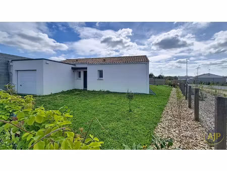 location maison meublé à la roche-sur-yon centre ville (85000) : à louer meublé / 83m² la 