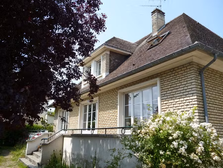 location maison à caen (14000) : à louer / 176m² caen