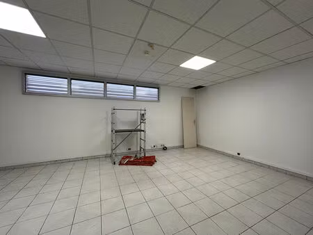 bureaux 0 pièces 31 m² à louer fort-de-france 97200 ? | era immobilier