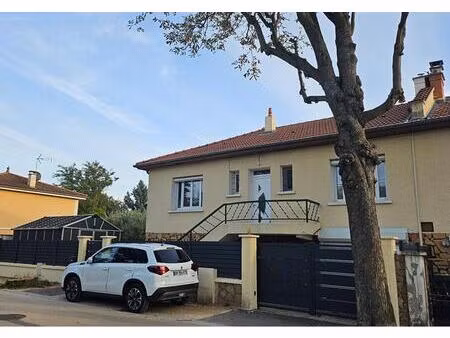 maison feyzin 4 pièce(s) 109.22 m2