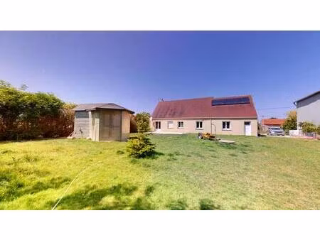 maison plein pied 5 pièces + 2 hangars + box chevaux 630 000