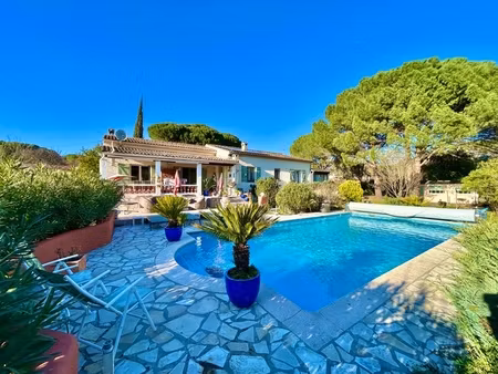 villa rénové de 127m2 - piscine - garage - grand terrain