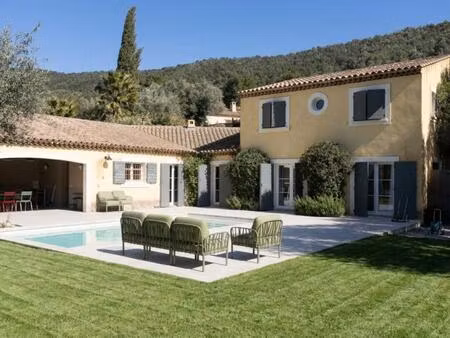 villa proche centre ville ceyreste