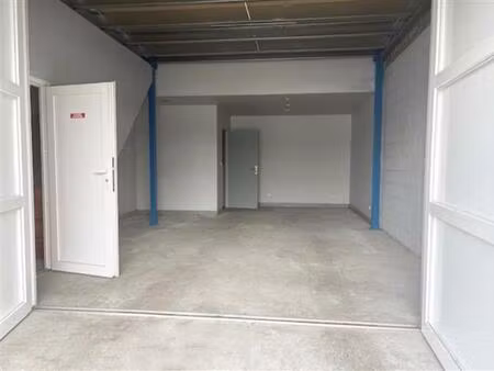 vente local d'activités courcouronnes 216 m²