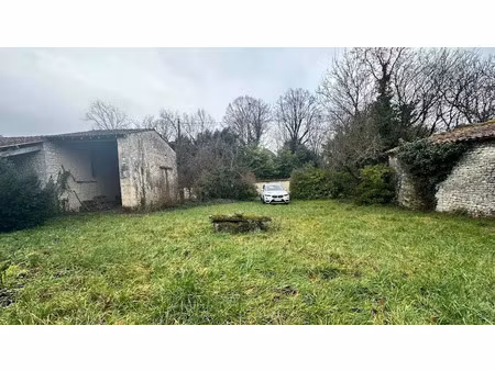 vente maison 4 pièces 200 m² à perignac (17800)  55 000 €