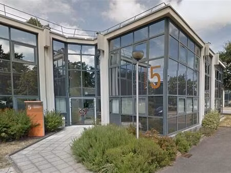 location bureau nantes 225 m²