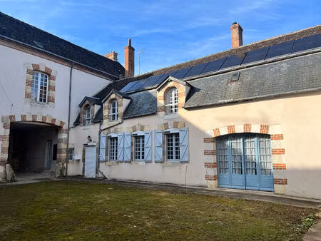 maison - 2 appartements -bellegarde 7 pièce(s) 196.45 m2