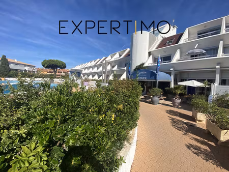 + de 7% de rentabilité net d'impôt  t2 loueur meublé  entre grande piscine et port de plai