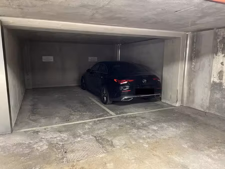 location garage 12 m² à nice (06300)
