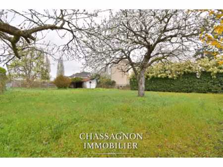 achat terrain 616m² yzeure 03400