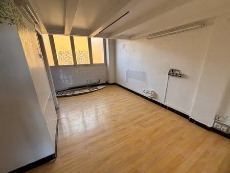 local commercial 2 pièces 25 m² à vendre / acheter sisteron 04200 ? | era immobilier