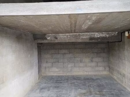 location parking castelnau le lez 34170