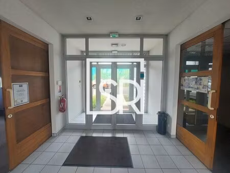 achat local professionnel 637m² clermont ferrand 63100