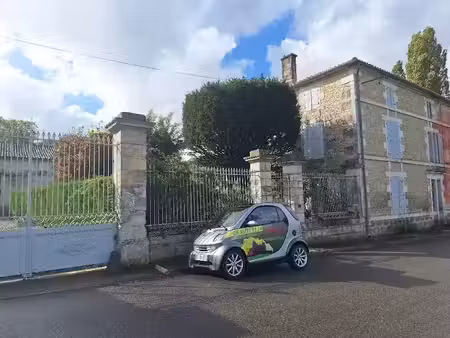 vente propriété 5 pièces 100 m² à valence (16460)  117 700 €