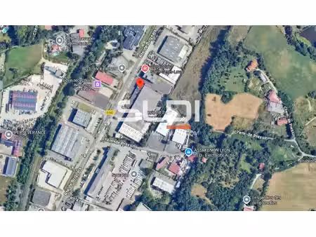 location local commercial 990m² st genis laval 69230