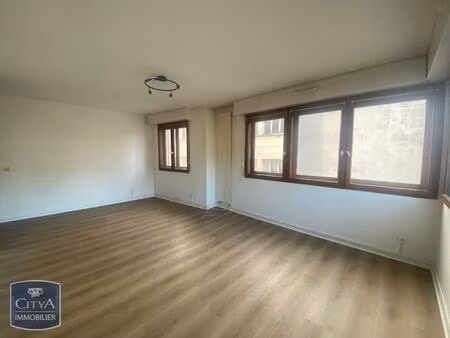 location appartement 3 pièces 69m² chambery 73000