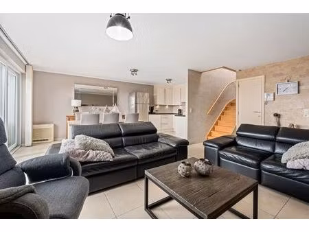 instapklaar duplex appartement met terras aan zee!