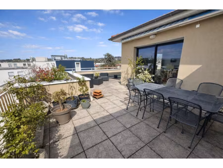 location appartement 3 pièces 87 m² à saint-priest-en-jarez (42270)