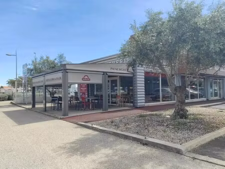 vente commerce 243 m²